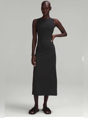 Lululemon All Aligned Ribbed Midi Dress
Black